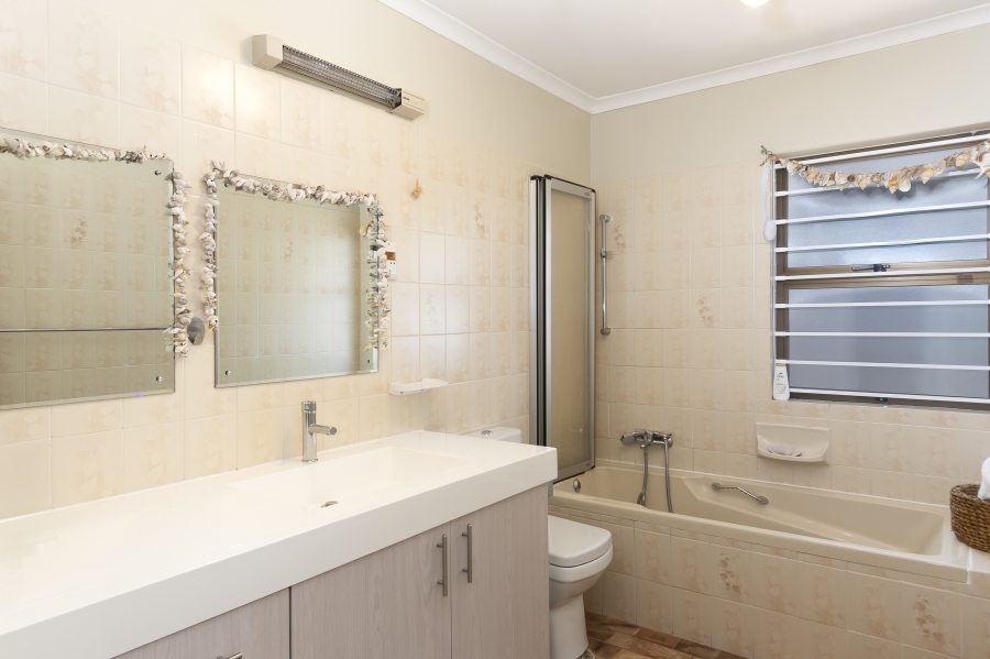 3 Bedroom Property for Sale in Helderberg Estate Western Cape